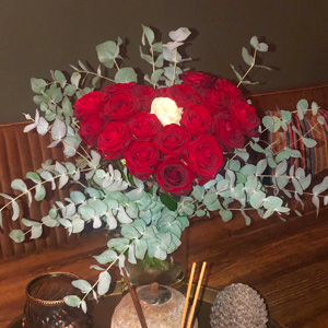 Kundenfoto: Strau&szlig; Rote Rosen in Herzform