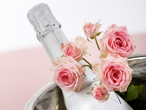 Rosen und Champagner bestellen Rosen und Champagner