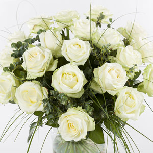 Weißer Rosenstrauß Weißer Rosenstrauß